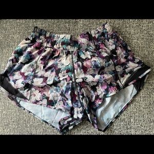 Hotty hot short size 4 lined